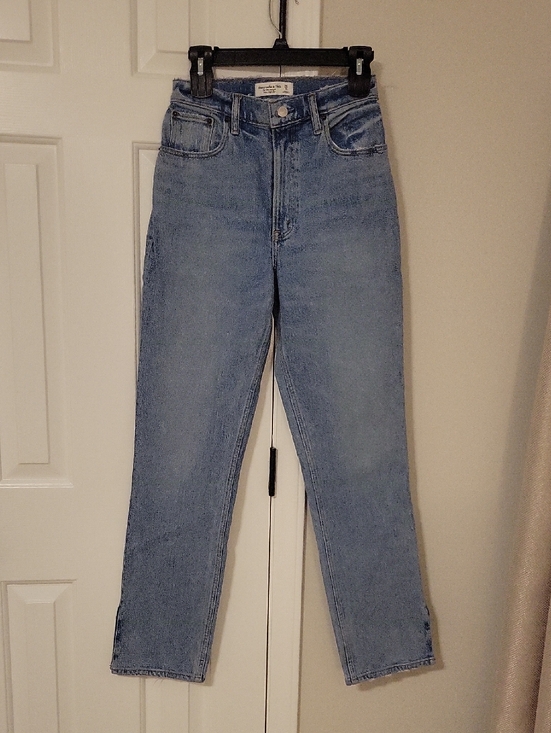 Abercrombie & Fitch Denim - Abercrombie & Fitch Light Wash High-Rise Straight Jeans